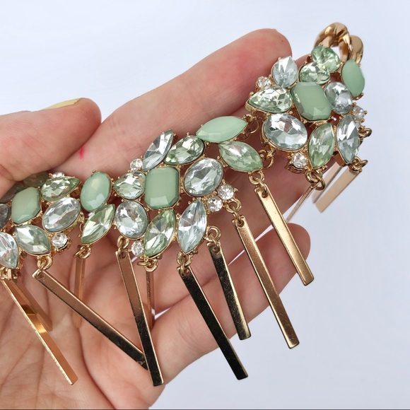 Pale Green Rhinestone Gold Dangle Bib Necklace - Picture 6 of 8